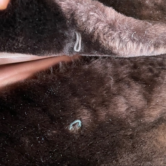 Vintage Brown Mob Wife Aesthetic Faux Fur Coat Size Medium to Large - Picture 8 of 16